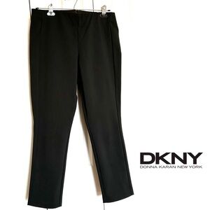 DKNY Black Smooth Stretch Fabric Black Ankle Pants Size 10